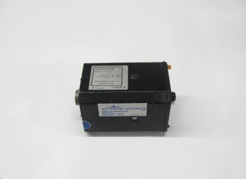 가벼운 디지털 라디오 고도 측정기 LCD 디스플레이 4.2 GHz 주파수 RTCA DO-160G 인증